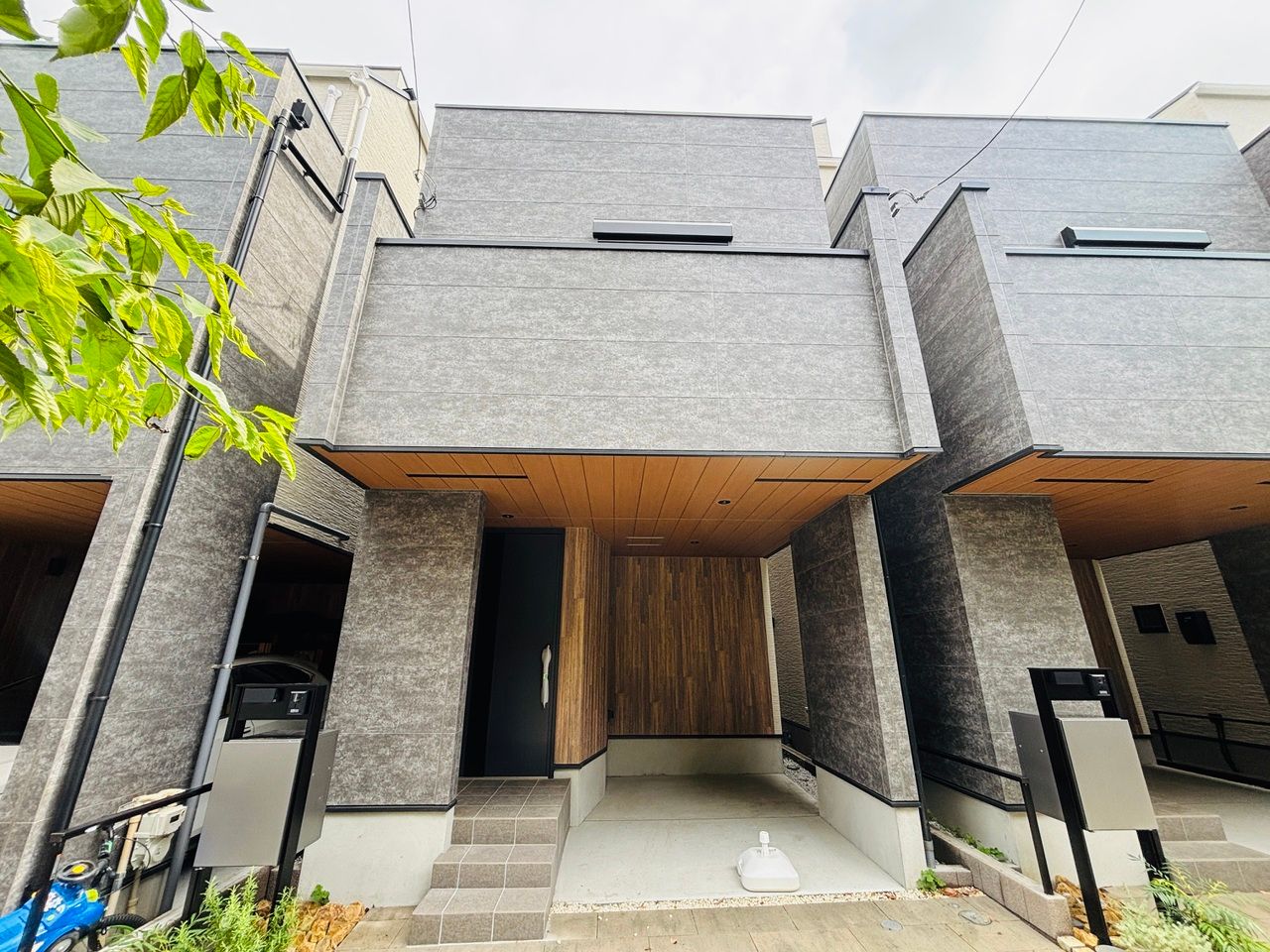 文京区千駄木1丁目 新築戸建 3LDK＋ルーフバルコニー 3路線利用可