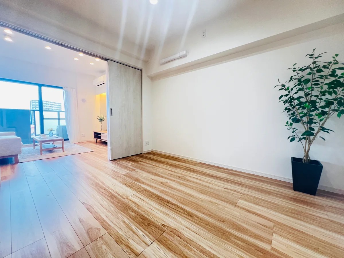Ikebukuro-Honcho 4-chome, Toshima-ku — Apartment 3LDK | Itabashi Sta. 5min walk - Image1