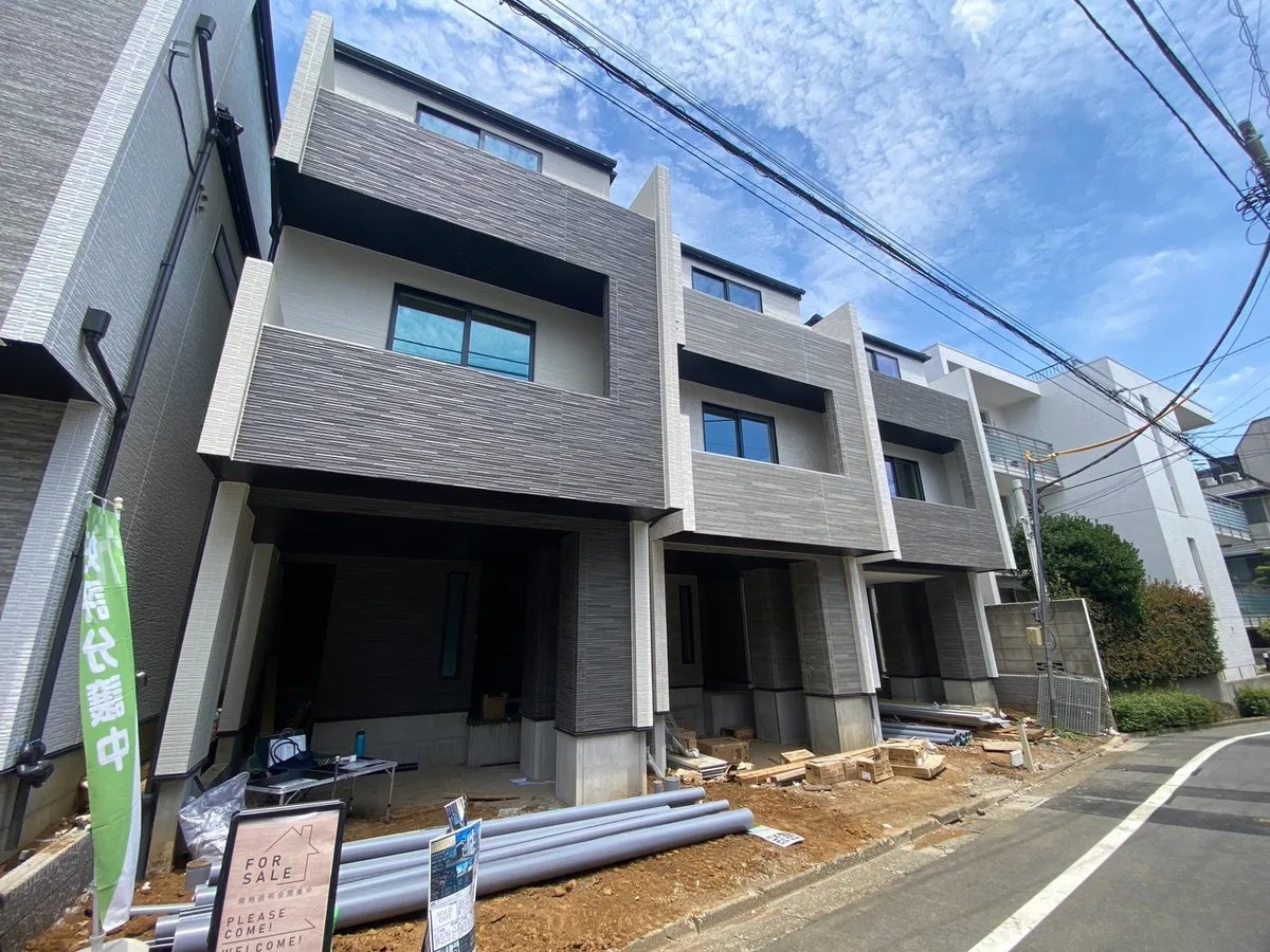 世田谷区赤堤4丁目 新築戸建 東急世田谷線「松原」駅徒歩4分 2SLDK 3階建